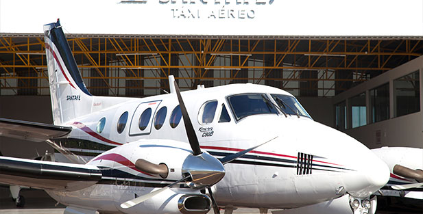 Avião na pista